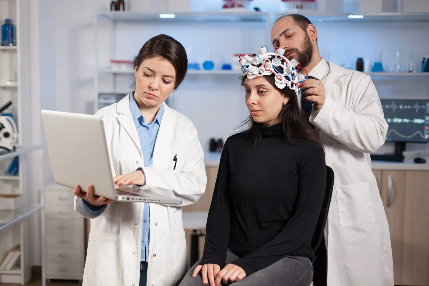 TMS Therapy vs. Traditional Medication Therapy: Which One Is Right for You?